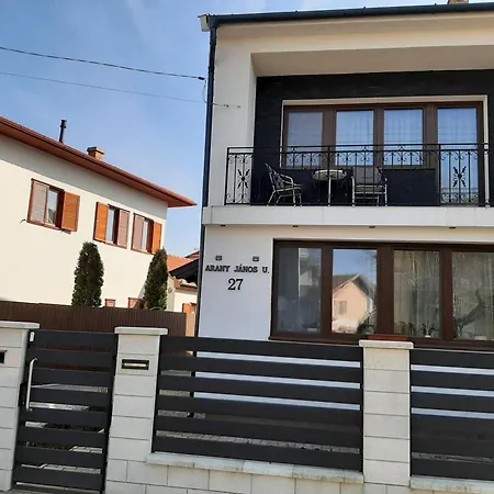 Aranyos Apartmán